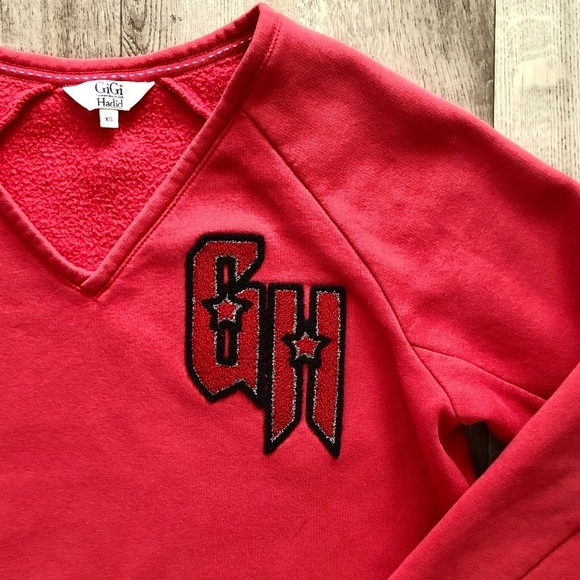 Tommy Hilfiger X Gigi Hadid, 2017, V Neck, Sweatshirt, Womens, XS, Red, Pullover - Picture 6 of 11